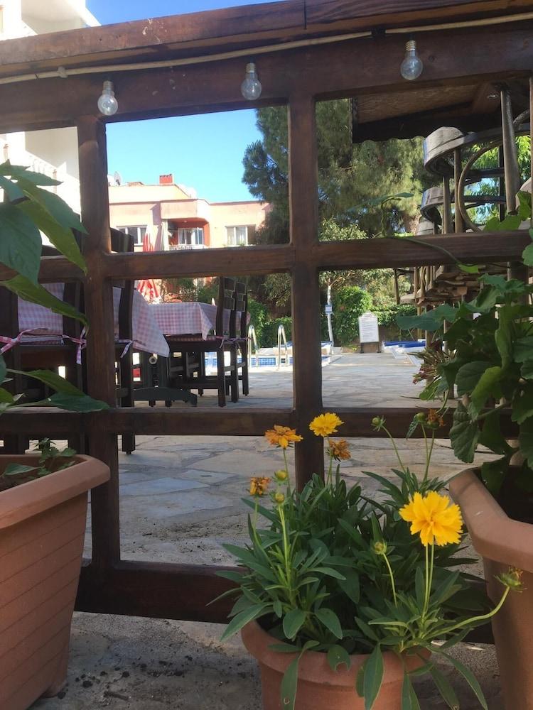 Unver Hotel Marmaris Exterior foto